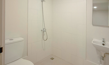 FOR SALE/LEASE: Shang Residences at Wack Wack, Mandaluyong – 2-Bedroom Condo with Parking