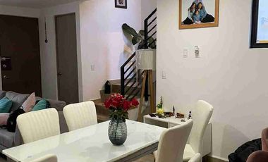 vendo h casa como nueva en Colonia Atlanta a un lado de urbi balboa.