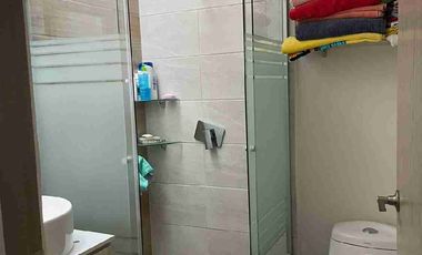 vendo h casa como nueva en Colonia Atlanta a un lado de urbi balboa.