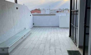 vendo h casa como nueva en Colonia Atlanta a un lado de urbi balboa.