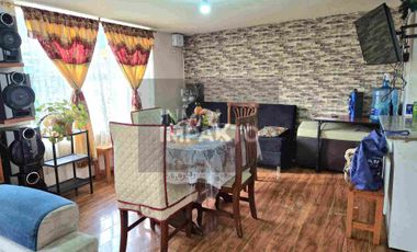 Casa Rentera Esquinera en Venta La Magdalena Sur de Quito