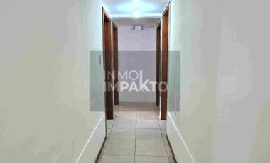 Casa Rentera Esquinera en Venta La Magdalena Sur de Quito