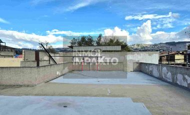 Casa Rentera Esquinera en Venta La Magdalena Sur de Quito