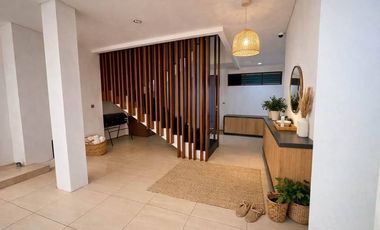 FOR SALE 6 BEDROOM FULLY FURNISHED VILLA – DENPASAR