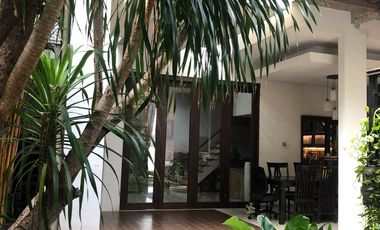 Modern house for rent in a strategic location in Matraman, near Rawamangun, Jatinegara & Rawasari