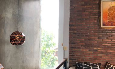 Modern house for rent in a strategic location in Matraman, near Rawamangun, Jatinegara & Rawasari