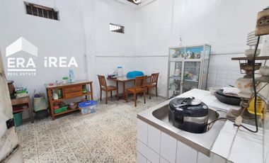 DIJUAL RUMAH DEKAT THE PARK MALL, PAKUWON MALL PUSAT BISNIS SOLO BARU