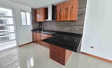 CASA EN RENTA EN LOMAS DE ANGELOPOLIS COM JARDIN GRANDE DE 100 M², CON 4 RECAMARAS CON BAÑO, PARQUE COAHUILA