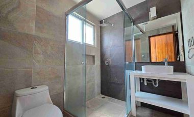 CASA EN RENTA EN LOMAS DE ANGELOPOLIS COM JARDIN GRANDE DE 100 M², CON 4 RECAMARAS CON BAÑO, PARQUE COAHUILA
