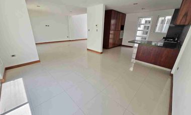 CASA EN RENTA EN LOMAS DE ANGELOPOLIS COM JARDIN GRANDE DE 100 M², CON 4 RECAMARAS CON BAÑO, PARQUE COAHUILA