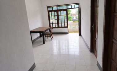 RUMAH BAGUS LUAS 2 LANTAI DEKAT TOL, UNIVESITAS TELKOM DI BUAH BATU BANDUNG