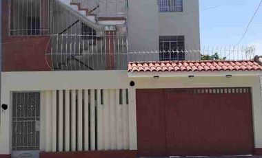 SE VENDE DEPARTAMENTO DE 3 DORMITORIOS EN 2do PISO