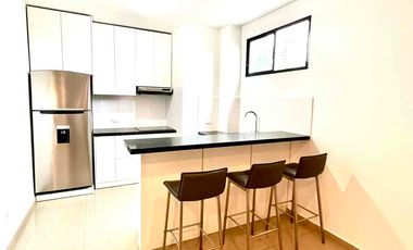 URDESA-VENDO MODERNO DEPARTAMENTO EN CALLE CERRADA-2 DORMITORIOS-FULL EQUIPADA