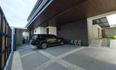 Brand New House and Lot  For Sale LA:540 FA: 728 5 Bedrooms 6T & Bath Clean Title in Valenzuela City