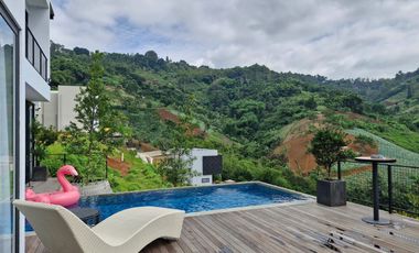 Rumah Villa mewah di Dago Village dengan kolam renang View Gunung