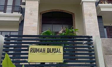 Rumah Mewah Sutorejo Prima Jalan Utama Boulevard LANGKA Dkt Mulyosari Pakuwon City Central Park