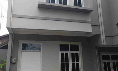 Cluster Murah Modern Minimalis 2 Lantai di Utan Kayu, Jakarta Timur