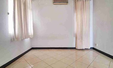 RUMAH HOMEY PRIVATE POOL DEKAT ANTASARI & KEMANG