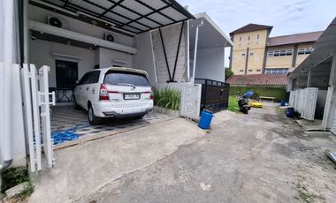 Dijual cepat rumah belakang SD internasional klipang Semarang timur