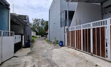 Dijual cepat rumah belakang SD internasional klipang Semarang timur