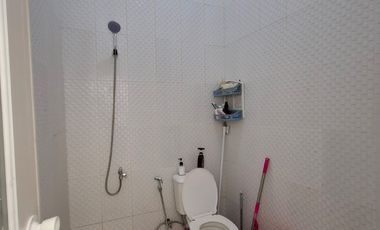 Dijual cepat rumah belakang SD internasional klipang Semarang timur