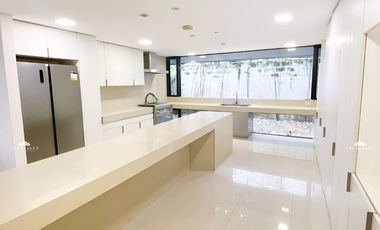 Dasmariñas Village 5 Bedroom 5BR House for Rent in Makati City