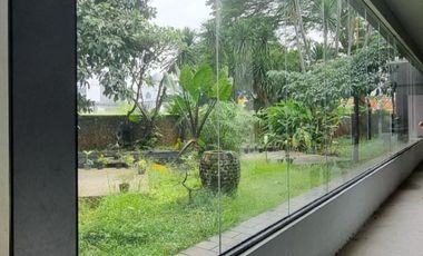 Dijual / Disewakan - Ex Showroom Depan Boulevard Serpong Raya Tangerang