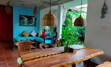 Disewakan Bulanan Dan Tahunan Villa Tropis Suasana Ubud Fully Furnished di Jimbaran.