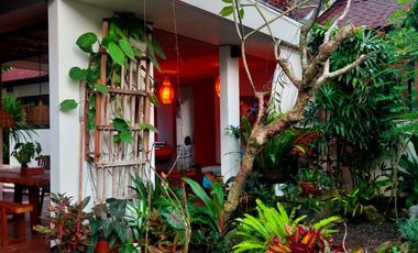 Disewakan Bulanan Dan Tahunan Villa Tropis Suasana Ubud Fully Furnished di Jimbaran.