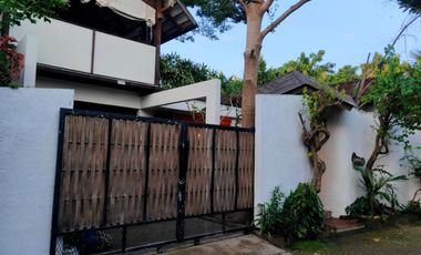 Disewakan Bulanan Dan Tahunan Villa Tropis Suasana Ubud Fully Furnished di Jimbaran.