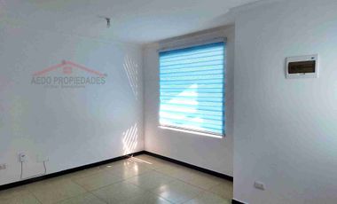 Se Arrienda Amplia y Linda Casa, Aislada de dos pisos, en Villa Amanecer, comuna de Quillota.