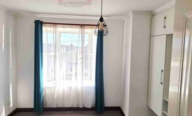 Se Arrienda Amplia y Linda Casa, Aislada de dos pisos, en Villa Amanecer, comuna de Quillota.