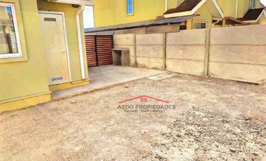 Se Arrienda Amplia y Linda Casa, Aislada de dos pisos, en Villa Amanecer, comuna de Quillota.