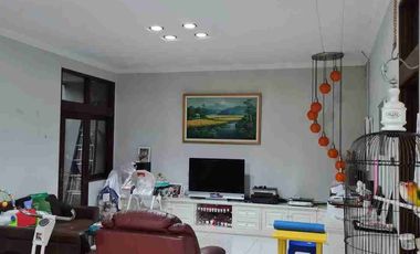 Jual/sewa Rumah mewah asri area Cikutra Baru pahlawan