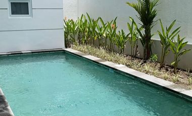 BRAND NEW VILLA READY FULLYFURNISHED BEST LOKASI DI NUSA DUA BALI