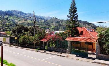 CASA EN VENTA EN PAUTE, SECTOR PIRINCAY