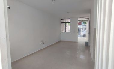 CASA EN VENTA EN LOS ROBLES SOLEDAD