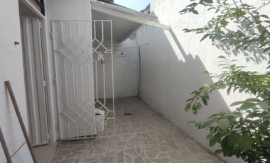 CASA EN VENTA EN LOS ROBLES SOLEDAD