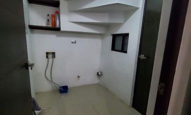 SE RENTA CASA FRACC. AUREA ATRAS DEL PARQUE CENTRAL SEMI AMUEBLADA