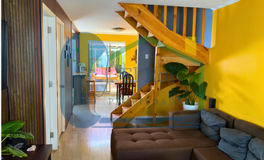 CASA DE DOS PISOS EN CONDOMINIO