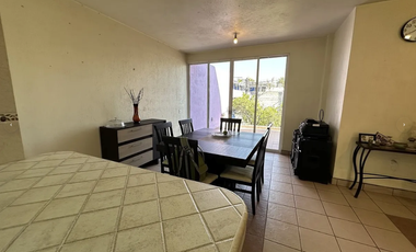 Casa en venta de 5 recamaras en Colonia Zona Escolar Oriente