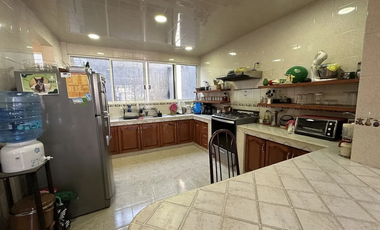 Casa en venta de 5 recamaras en Colonia Zona Escolar Oriente