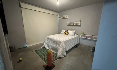 Casa en venta de 5 recamaras en Colonia Zona Escolar Oriente