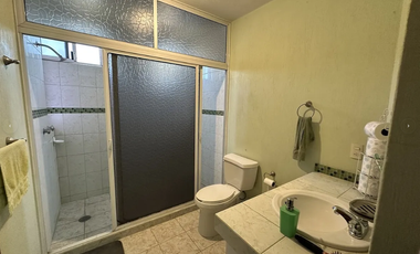Casa en venta de 5 recamaras en Colonia Zona Escolar Oriente