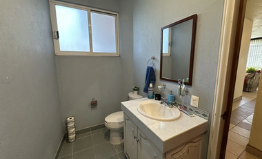 Casa en venta de 5 recamaras en Colonia Zona Escolar Oriente