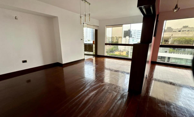 SE VENDE DEPARTAMENTO SAN ISIDRO en Av. Dos de Mayo a una cuadra de Av. Javier Prado y una cuadra Av. Salaverry