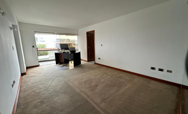 SE VENDE DEPARTAMENTO SAN ISIDRO en Av. Dos de Mayo a una cuadra de Av. Javier Prado y una cuadra Av. Salaverry