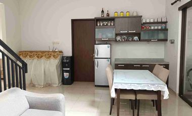 Jual Cepat Rumah 2 Lantai Siap Huni Tenggilis Dekat Raya Jemursari