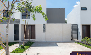 Casa en venta ENTREGA INMEDIATA en privada el norte de Mérida