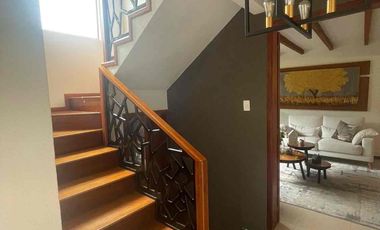 Casa de venta con piscina en Mirasierra